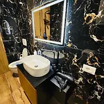 Apartment Tiki Luxury In Center Tirana