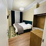 Tiki Luxury In Center