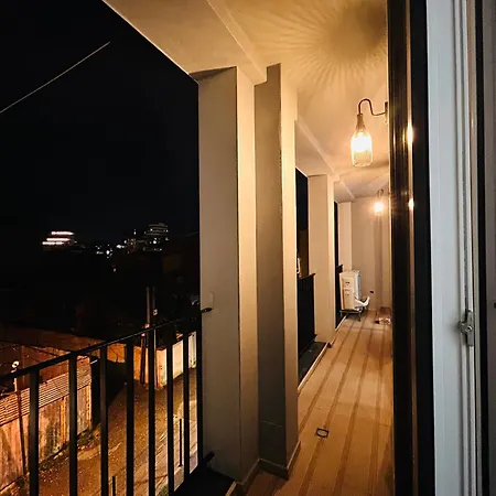 Tiki Luxury In Center Тирана