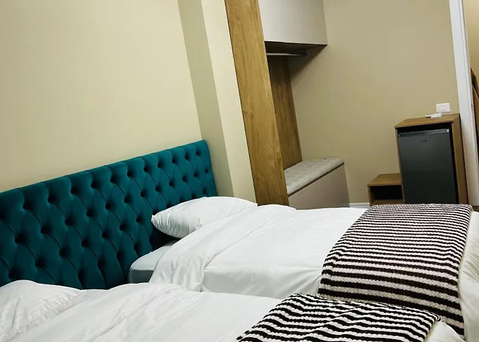 Tiki Luxury In Center تيرانا