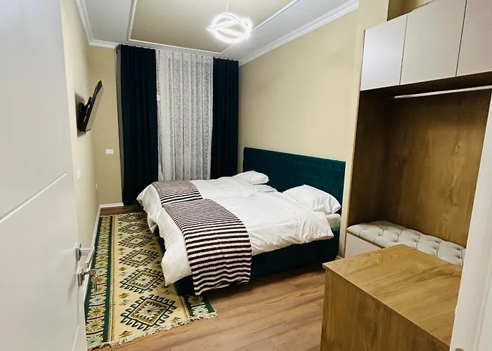 Tiki Luxury In Center