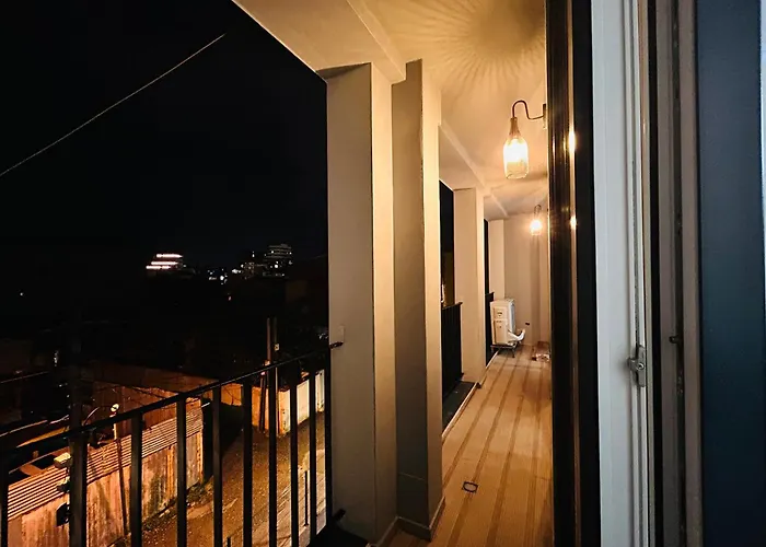 Tiki Luxury In Center تيرانا